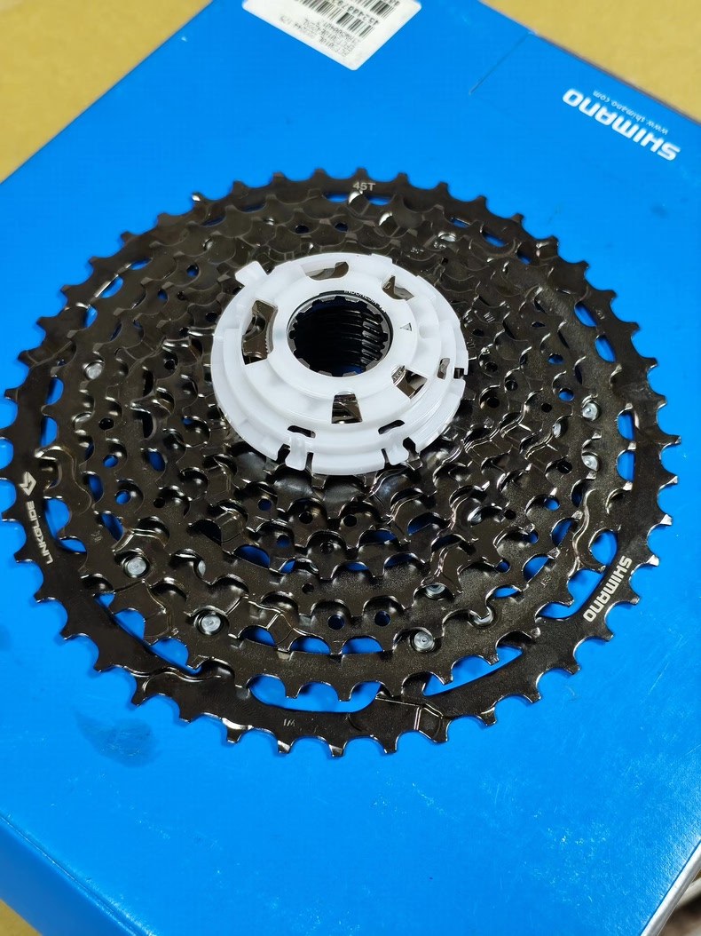 Shimano Кассета CUES U6000 LG-400 — фото 1
