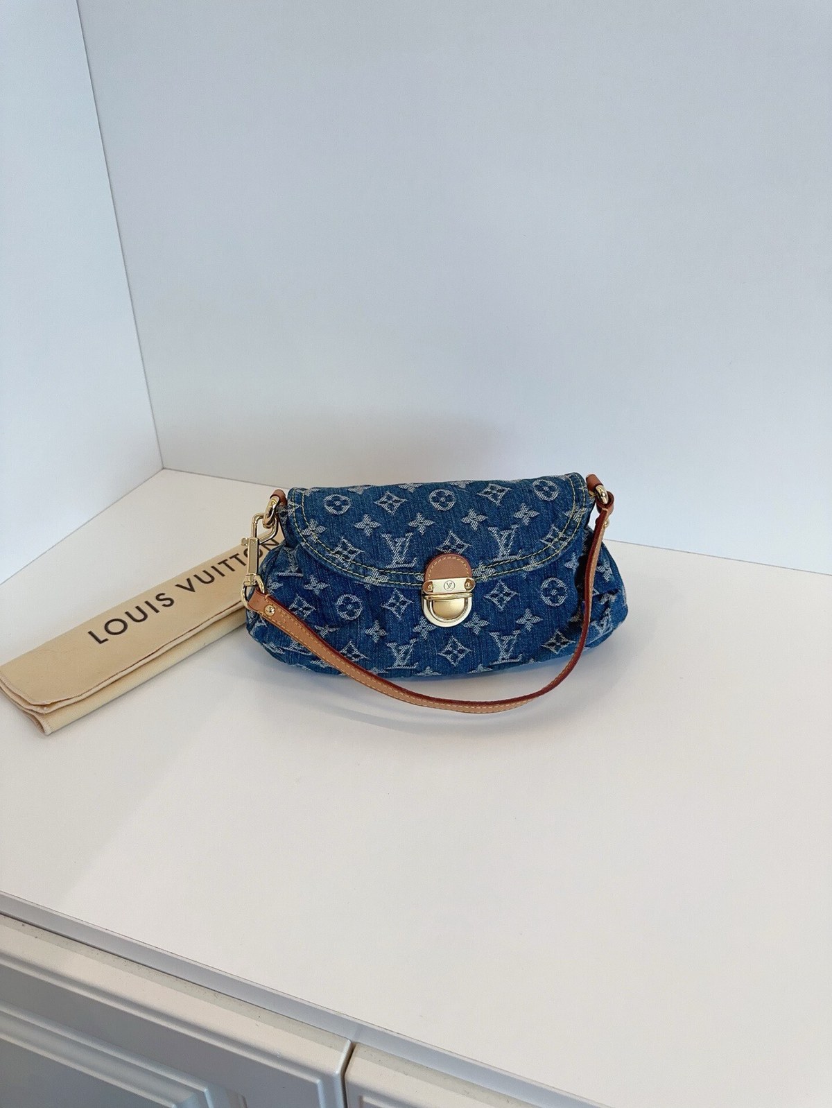Louis Vuitton Сумка — фото 1