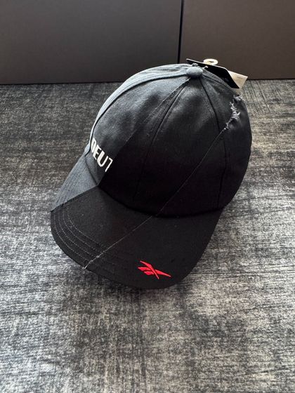 Vetements Шапка Reebok