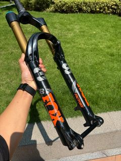 Прочие Вилка fox38grip2 — фото 3