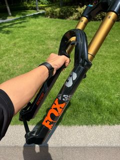 Прочие Вилка fox38grip2 — фото 5