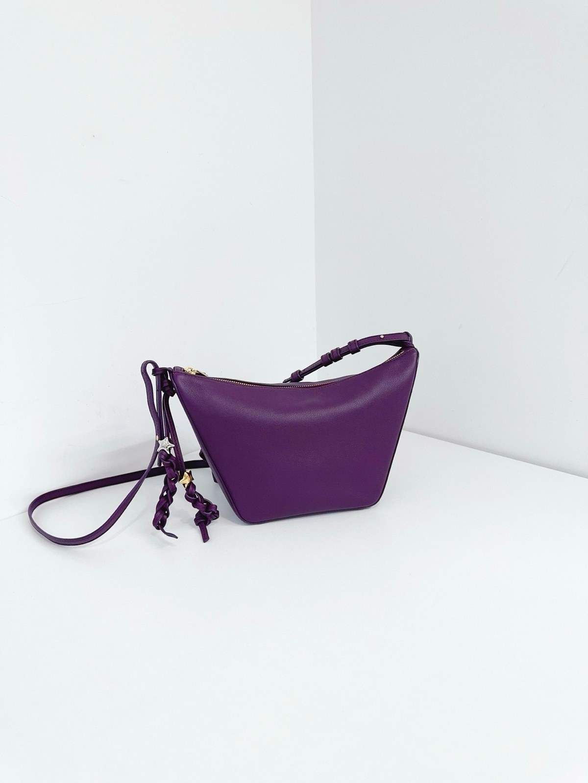 Loewe Сумка Hammock — фото 1