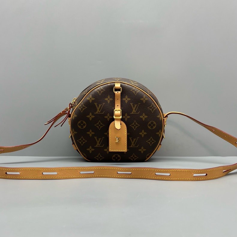 Louis Vuitton Сумка на плечо LV — фото 1