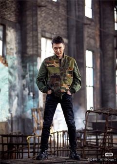 Moncler Куртка — фото 3