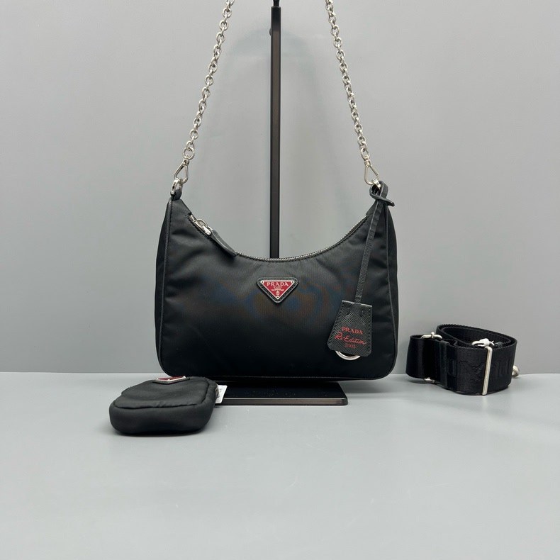 Prada Сумка на плечо — фото 1