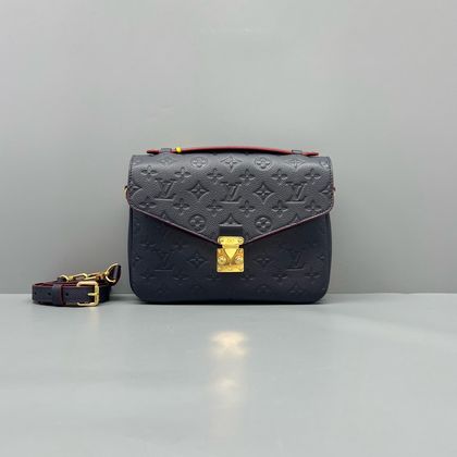 Louis Vuitton Сумка кросс-боди LV