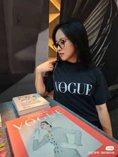 Balenciaga Футболка Vogue — фото 5