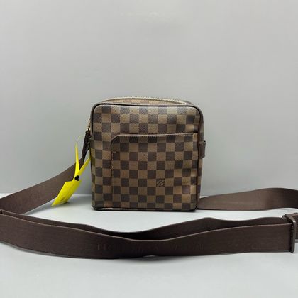 Louis Vuitton Сумка кросс-боди LV c