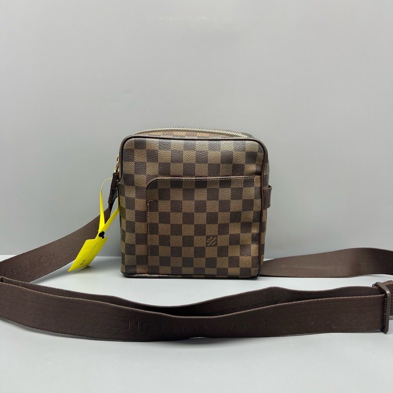 Louis Vuitton Сумка кросс-боди LV c — фото 1