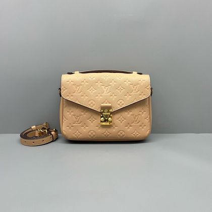 Louis Vuitton Сумка кросс-боди LV