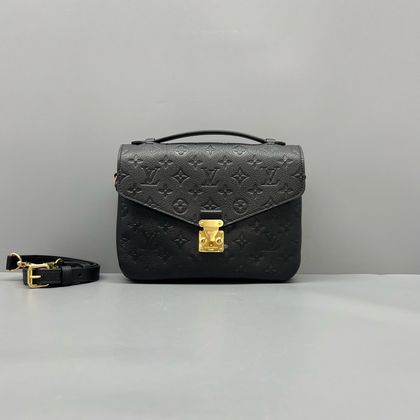 Louis Vuitton Сумка кросс-боди LV
