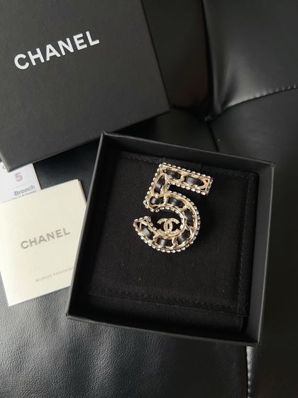 Chanel Украшение