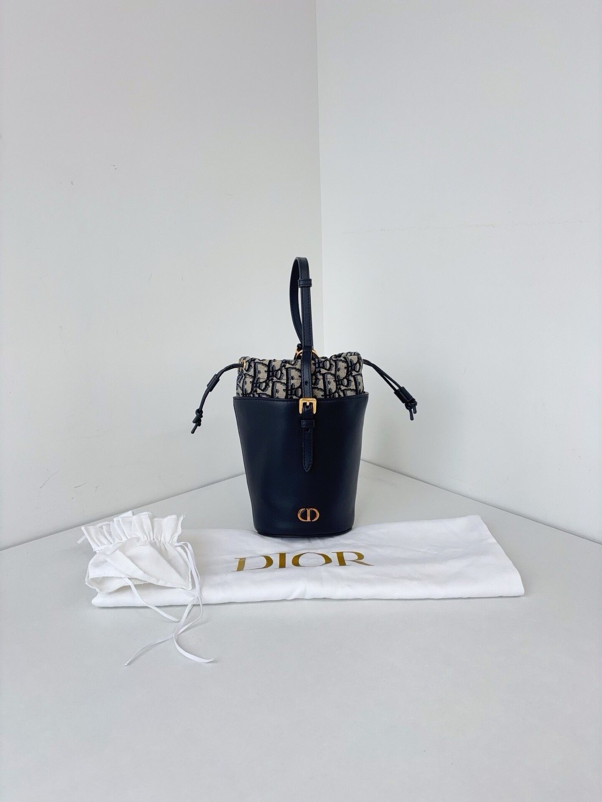 Dior Сумка Montaigne — фото 1