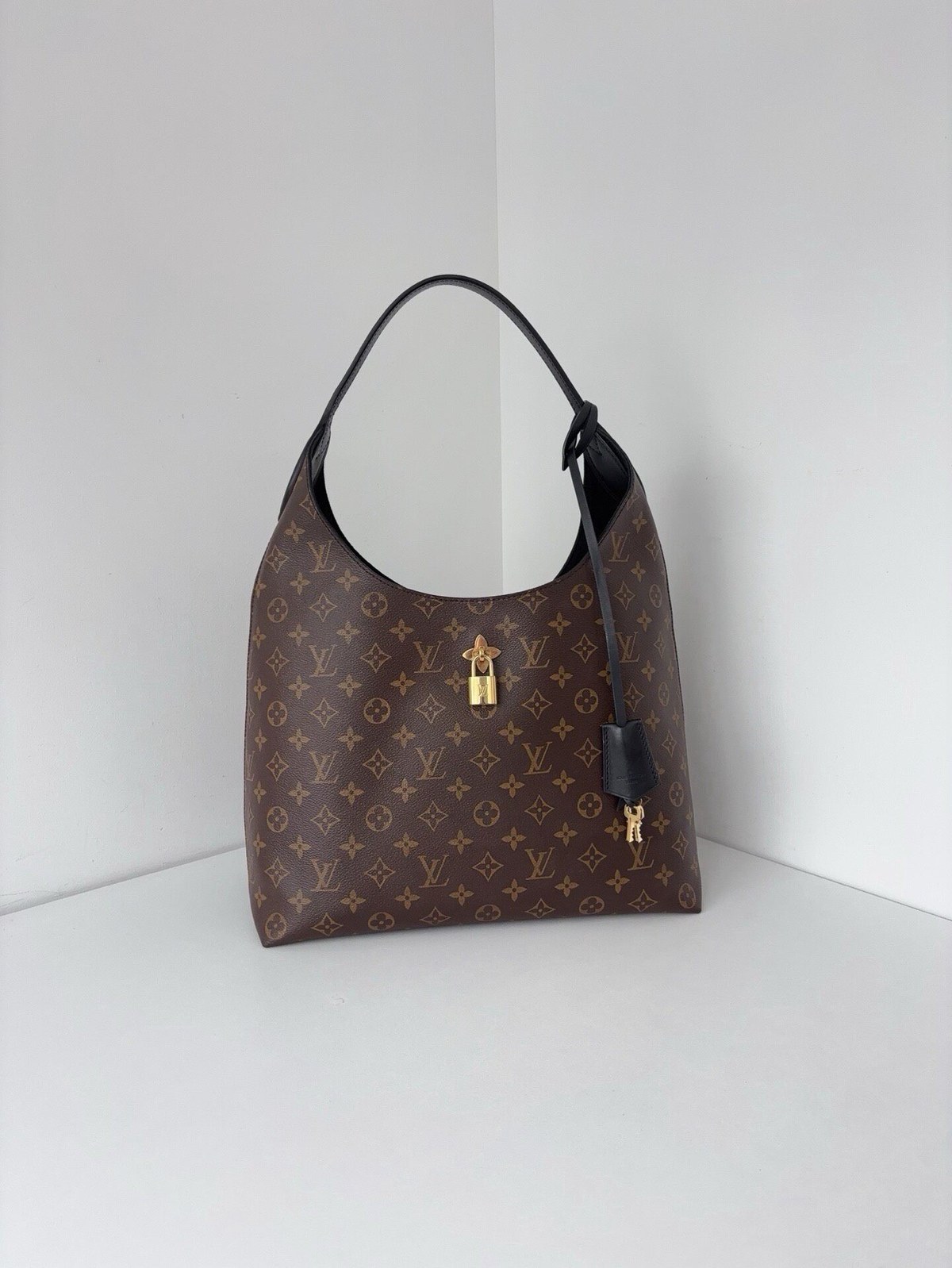 Louis Vuitton Сумка Flower — фото 1