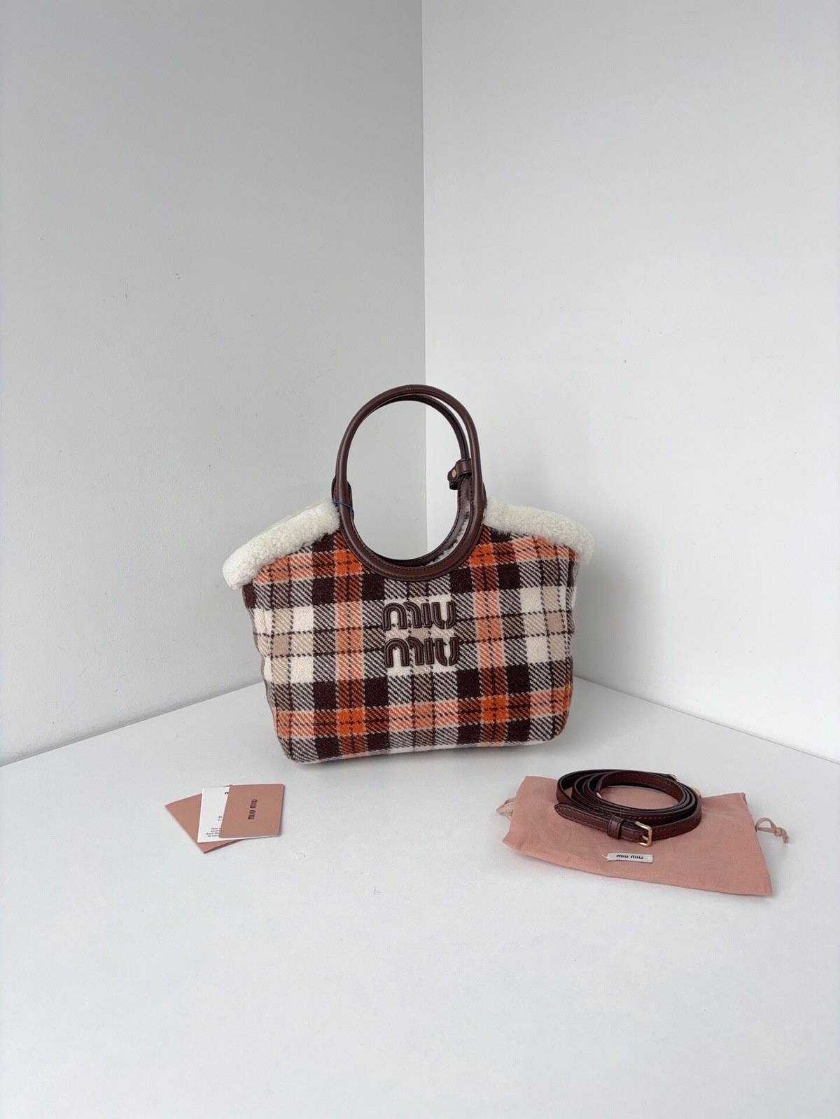 Miu Miu Сумка Ivy mini tote — фото 1