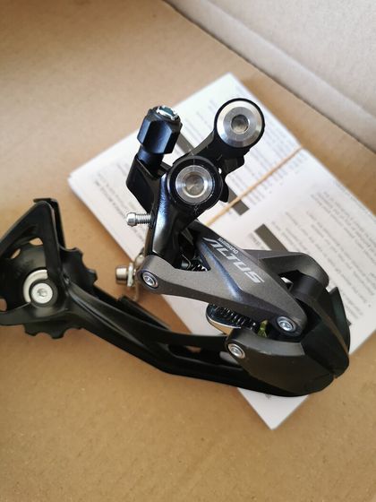 Shimano Переключатель задний M2000