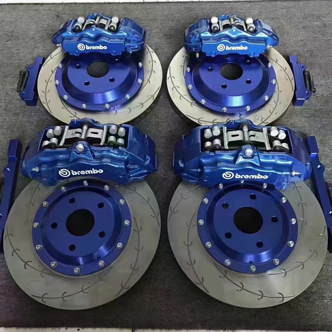 Brembo Brembo передние 6 задние 4 17/18 дюймов комплект тормозов — фото 1