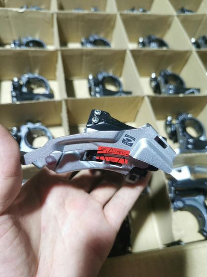 Shimano Переключатель передний M4000