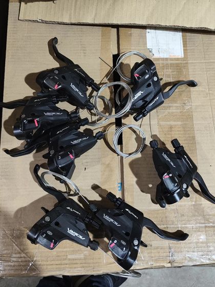 Shimano Манетки M390